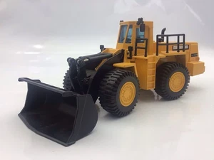 Joal 1/50 Michigan L320 Front Loader / Shovel - Picture 1 of 10