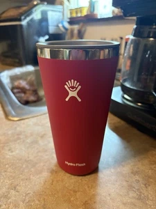Hydroflask Tumbler 28 Oz - Picture 1 of 4