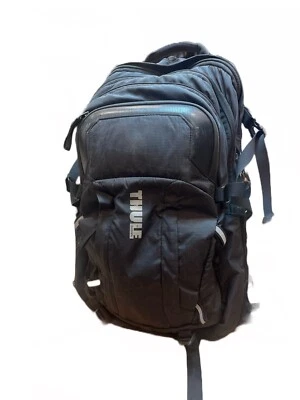 Thule EnRoute Escort 2 Daypack, 27 Liter (L), Black Lab Top Slot, Hard Shell - Image 1 of 4