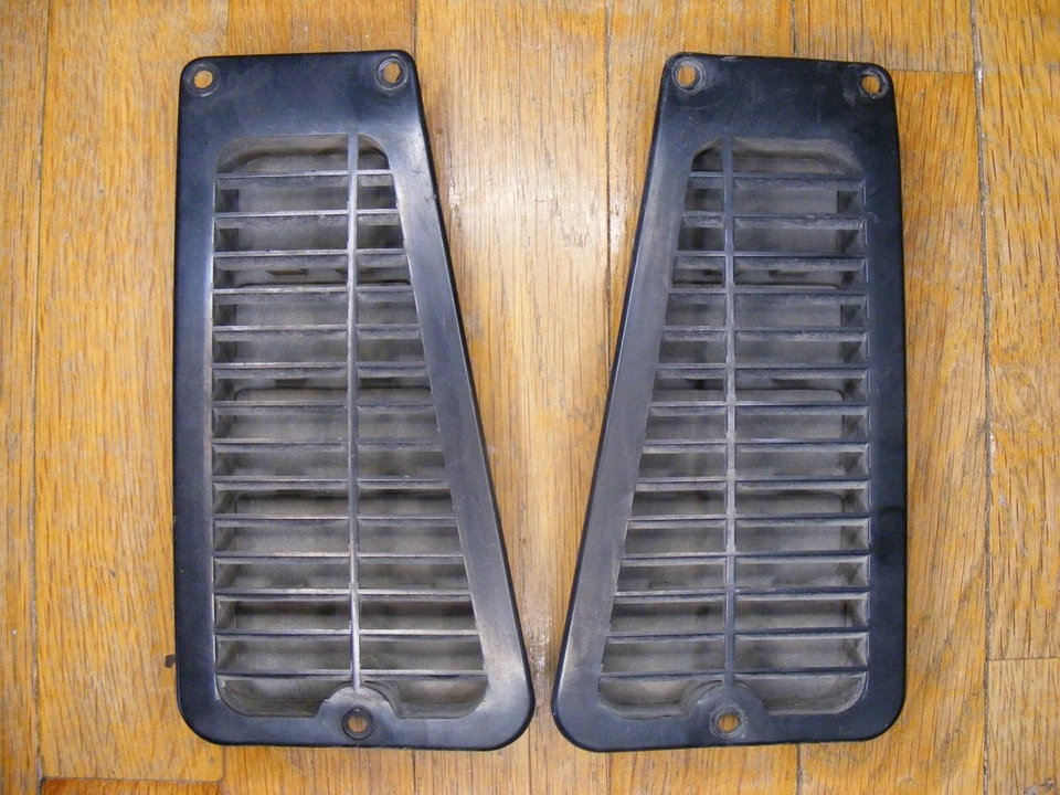 Chevrolet y GMC 1988-1994 OBS ventilación puerta derecha izquierda GM P/N 15620399 15620400 Foto 1 de 1