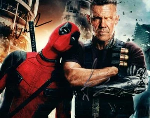 Ryan Reynolds Josh Brolin autographed signed 8x10 photo picture and COA - Picture 1 of 1