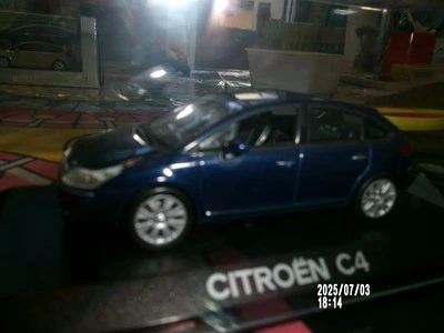 Voiture miniature 1/43ieme..Citroen C4..5 Portes..Phase I..de 2011..s/boite - Photo 1/3
