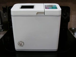 Máquina de pan eléctrica Zojirushi Home Bakery Expert 1,5 libras BBCC-Q15 - Imagen 1 de 14