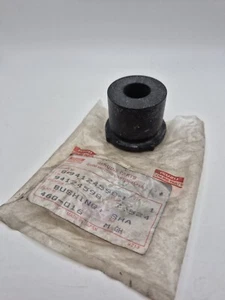 Isuzu WFR Genuine Rear Shackle Bushing 8941245981 New OEM Part - Picture 1 of 8