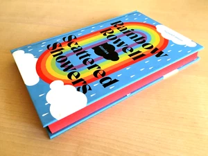 Streuduschen ⭐ SIGNIERT ⭐ Rainbow Rowell rot gesprühte Kanten Hardcover - Bild 1 von 5
