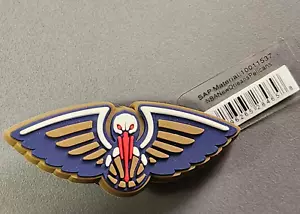 Neu Original Crocs NBA New Orleans Pelicans Logo Schuh Anhänger Jibbitz - Bild 1 von 2