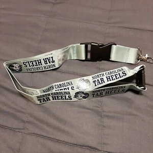 UNC NORTH CAROLINA TARHEELS TEAM COLOR 24"x 1" Lanyard w/ Detachable Buckle - Picture 1 of 4