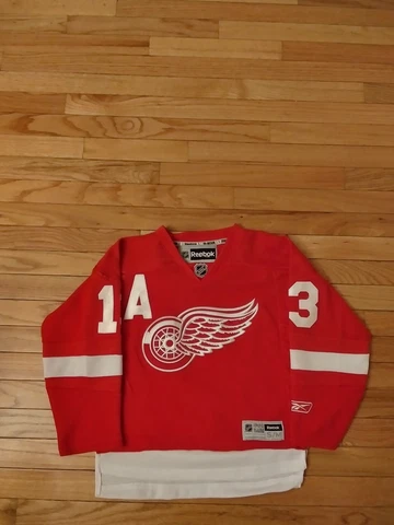 Pavel Datsyuk Detroit Red Wings NHL Reebok Jersey Youth Size S/M Cover