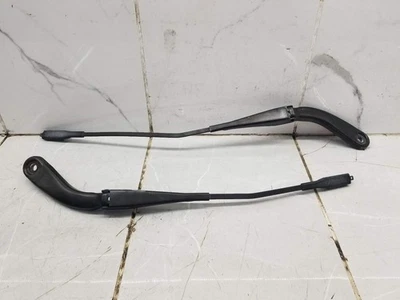 BMW 328i 2013 par de brazos limpiaparabrisas izquierdo y derecho 7260469 05/7260474 04 #010725 Foto 1 de 4