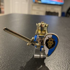 Lego Castle King Mathias Minifig 8781 8875 8779 Knights Kingdom Gold Chrome Lot