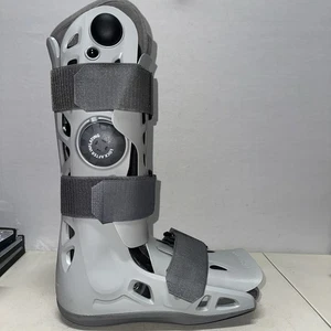 Bota de Caminar Aircast Talla Pequeña - Imagen 1 de 4