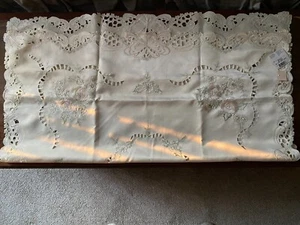 Heritage NEW #SR 3636, Splendor, 36" x 36" Table Topper - Picture 1 of 3
