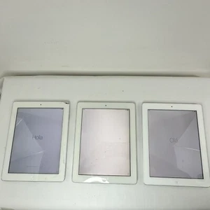 Bundle of 3 Apple iPad 2nd Gen White A1395 Cracked Screen For Parts Repair - Picture 1 of 23