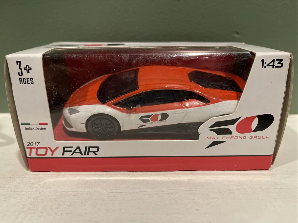 Lamborghini Huracan 1:43 rojo blanco exclusivo de Burago Toy Fair 2017 Foto 1 de 1