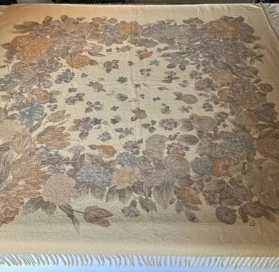 Loro Piana 100% 纯羊绒双面披肩裹巾骆驼和花卉 58 x 58 — 第 1/4 张图片