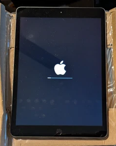 Apple A2270 iPad 8 32GB IOS Space Gray - Unlocked - Picture 1 of 16
