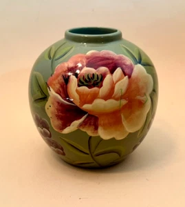 Vintage Oriental Chinese Hand Painted Ceramic Vase 4.5" x 4.5" - Picture 1 of 7