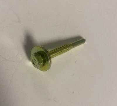 New Genuine Mercedes-Benz Headlamp Assembly Screw 2019900015 Single - Image 1 of 2