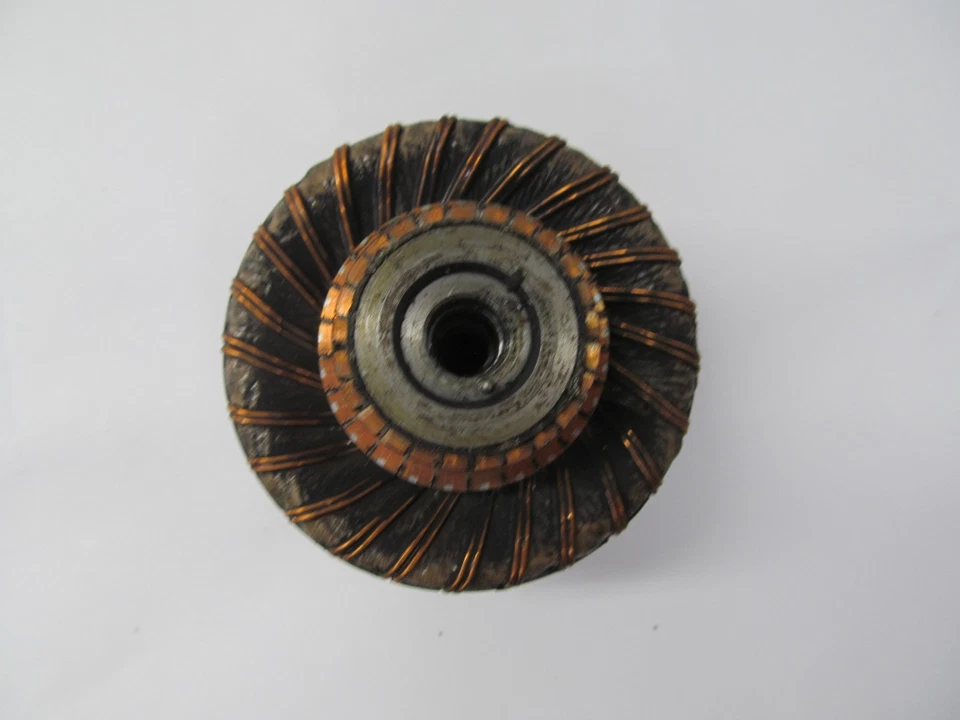 1969 YAMAHA L5T L5 Y 5 YL5 YL 100 GERADOR ALTERNADOR DE ARMADURA 165-81100-22-00 - Imagem 1 de 4