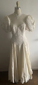 Vintage Wedding Gown Pearls Sequins Lace, Mesh High Neck Puffy Sleeves Train S/6 - Picture 1 of 22