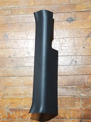 2009 起亚隆多 LX 车厢右前乘客侧门窗台装饰面板二手 — 第 1/4 张图片