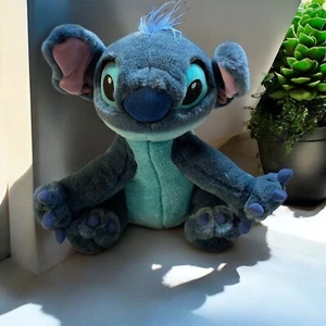Peluche Disney Parks Stitch blu alieno peluche Lilo & Stitch seduto 12 in - Foto 1 di 8