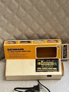 VINTAGE BACHMANN MODEL TRAIN HO SCALE ELECTRIC POWER PACK #6610 IN BOX JM - Picture 1 of 4