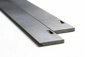 Dewalt 260 x 21 x 3mm Slotted HSS Resharpenable Planer Blades 1 Pair - Picture 1 of 13