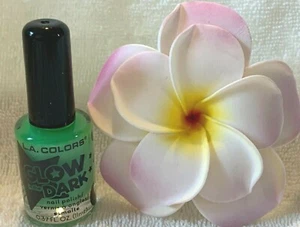 L.A. COLORS***EERIE***GLOW in the DARK Nail Polish~~0.37 FL OZ/11 mL~~BRAND NEW - Picture 1 of 9