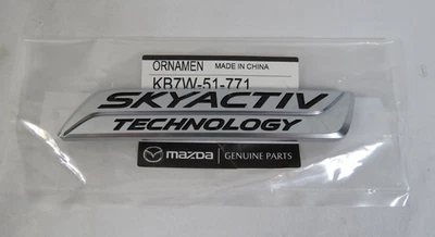 Mazda CX5 2017-2019 TECNOLOGÍA SKYACTIV emblema puerta levadiza trasera insignia original OEM Foto 1 de 3