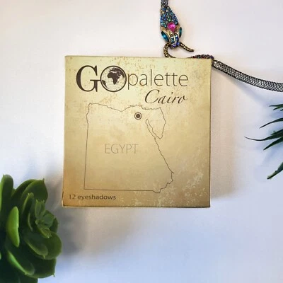 COASTAL SCENTS Go Palette CAIRO 12 sombras de ojos mate y brillante nuevo en caja Foto 1 de 4