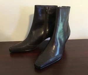 New Etienne Aigner Women's Boots E-Laddie Godiva Ankle Zip Dark Brown 6M - Picture 1 of 6