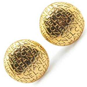 Chanel Logos runde Clip-On Ohrringe goldfarben authentisch #3947 - Bild 1 von 4