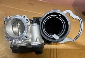 THROTTLE BODY 04E133062T FOR AUDI A1 GB, A3 8V, Q2 GA, Q3 F3 (35, 1.5 TSI/TFSI) - Picture 1 of 8