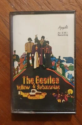 Mc Musicassetta The Beatles Yellow Submarine Italy K7 TAPE MC White - Immagine 1 di 3