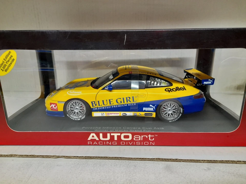 Autoart 80574 Porsche 911 (996) GT3 #88 winner Macau Cup 2005 1/18 - Immagine 1 di 2