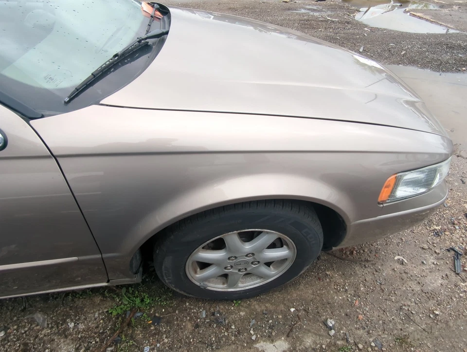 Guardabarros de pasajero Cadillac Seville 1998-2004 FCUFA Foto 1 de 1