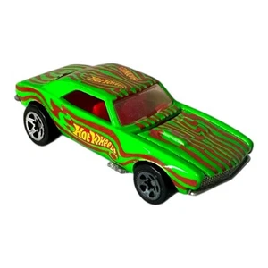 Chevy Camaro 1967 vintage Hot Wheels capó abierto verde rojo llama 1:64 1982 suelto - Imagen 1 de 12