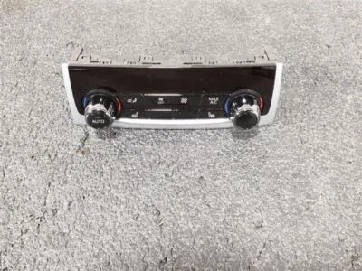 Consola trasera de control de temperatura montada para BMW 740i 3013345 16-20 Foto 1 de 4