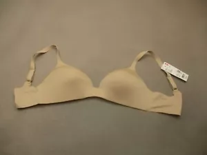 NWT 38/40 A/AA Uniqlo Womens Beige Lined Wireless Back Closure Demi Bra 9P - Picture 1 of 9