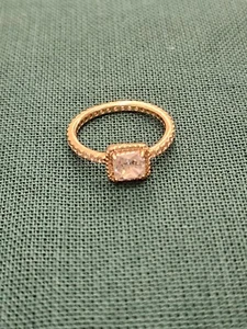 14 K Gold PANDORA Square Sparkle Halo ring, size 6.5". 2.3 Grams - Picture 1 of 12