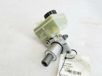 00 01 02 03 04 05 06 Mercedes-Benz MERCEDES CL CLASS Master Cylinder - Image 1 of 4