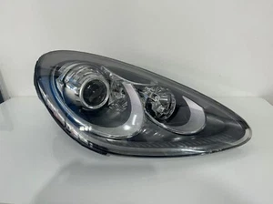Porsche Cayenne Right Copilot Passenger Xenon Headlight 2011-2014 - Picture 1 of 4