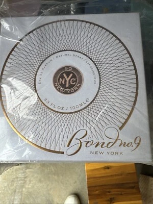 Bond No. 9 So New York 3,3 oz. Eau De Parfum Spray para Unisex Nuevo con Caja Foto 1 de 2