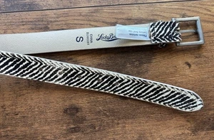 Nuevo Lucky Brand | Cinturón de cuero de pelo de becerro con estampado de cebra talla pequeña estilo BUW0281 - Imagen 1 de 4