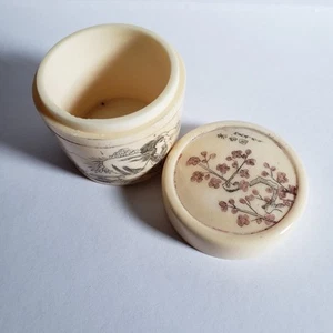 Vintage Chinese scrimshaw bone container - Picture 1 of 13