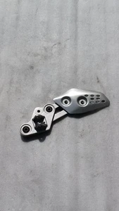 Staffa Supporto Pedana Poggiapiedi Anteriore Sinistra Yamaha MT07 1WS274420000 - Picture 1 of 10