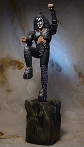 ESTATUA KISS GENE SIMMONS DESTRUCTOR 11" con CONSTRUCCIÓN Y PINTURA PROFESIONAL - Imagen 1 de 3