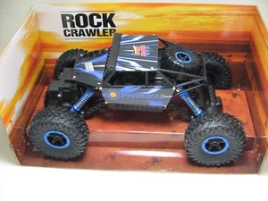 Permatex Rock Crawler 1:18 Scale 2.4 GHz RC Car 4WD Toy Truck Remote Control NEW - Picture 1 of 10