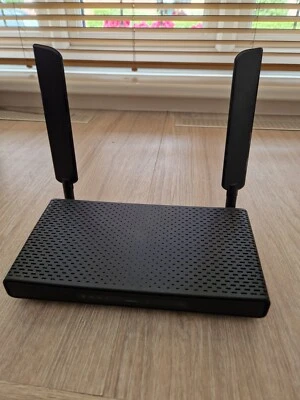 MIKROTIK dual-band router hAP ac3, RBD53iG-5HacD2HnD - Image 1 of 3